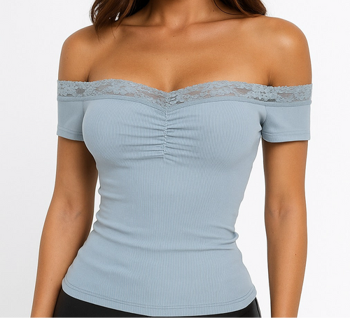 Lace strapless shirt with chest gathers