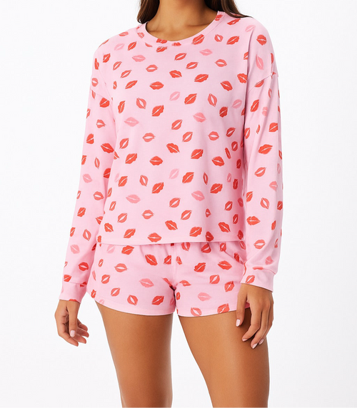 Kissing pajama set