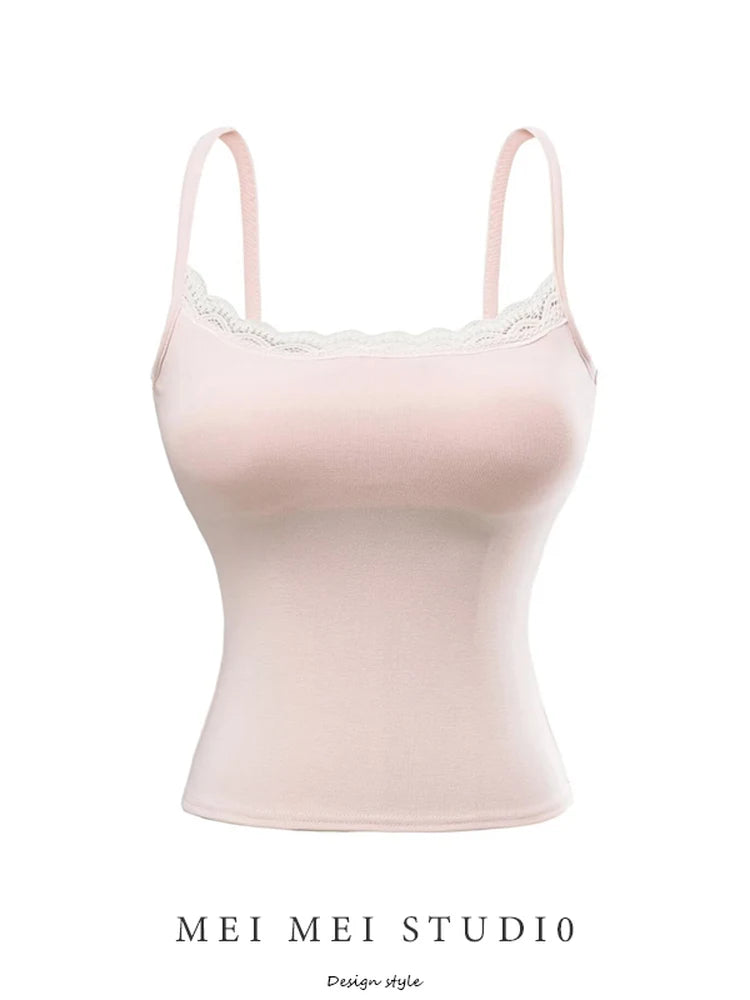 Tank top with built-in bra and lace decorations