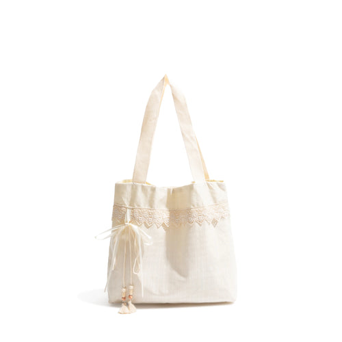 A bag with an aesthetic ribbon