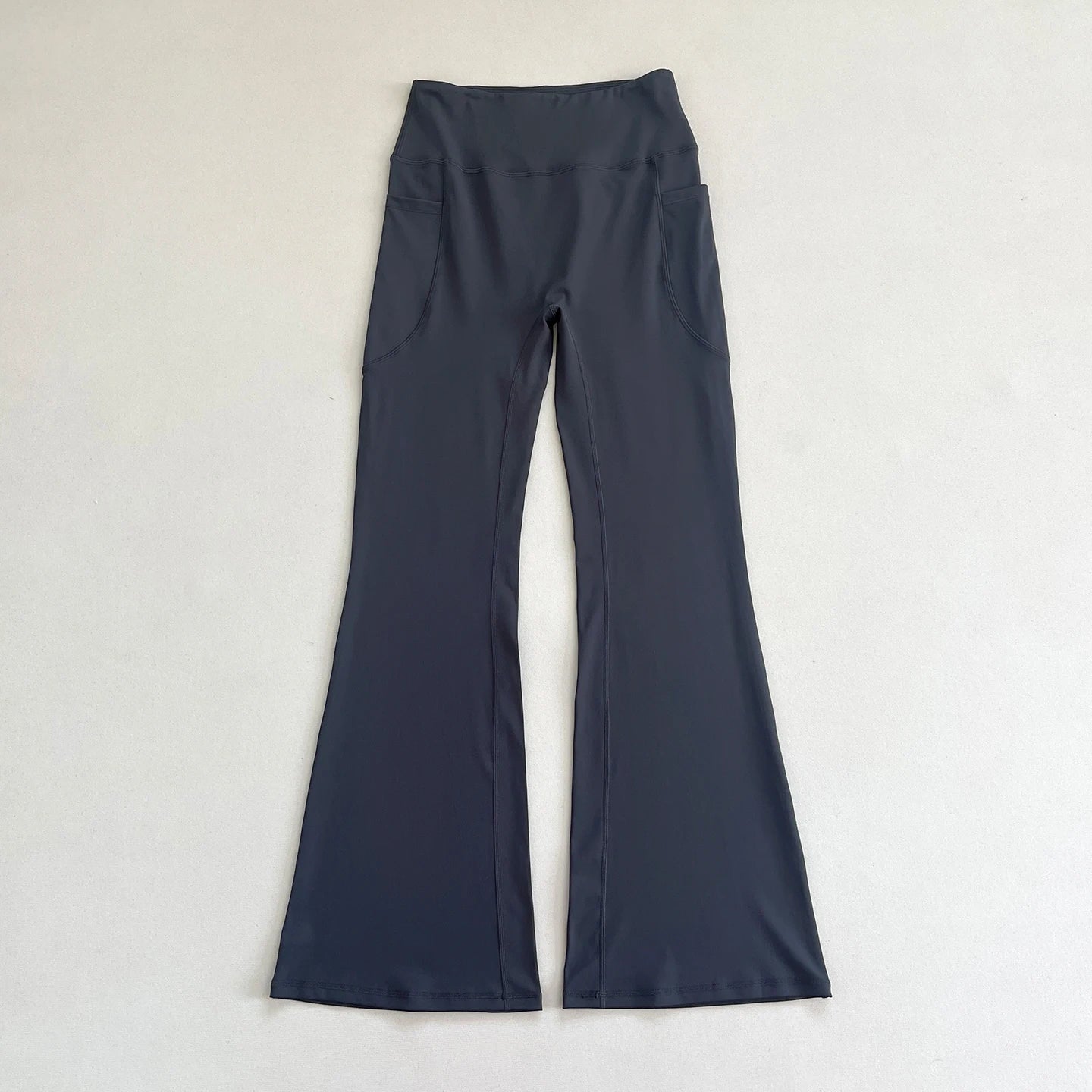 Flared shaper tights with pockets