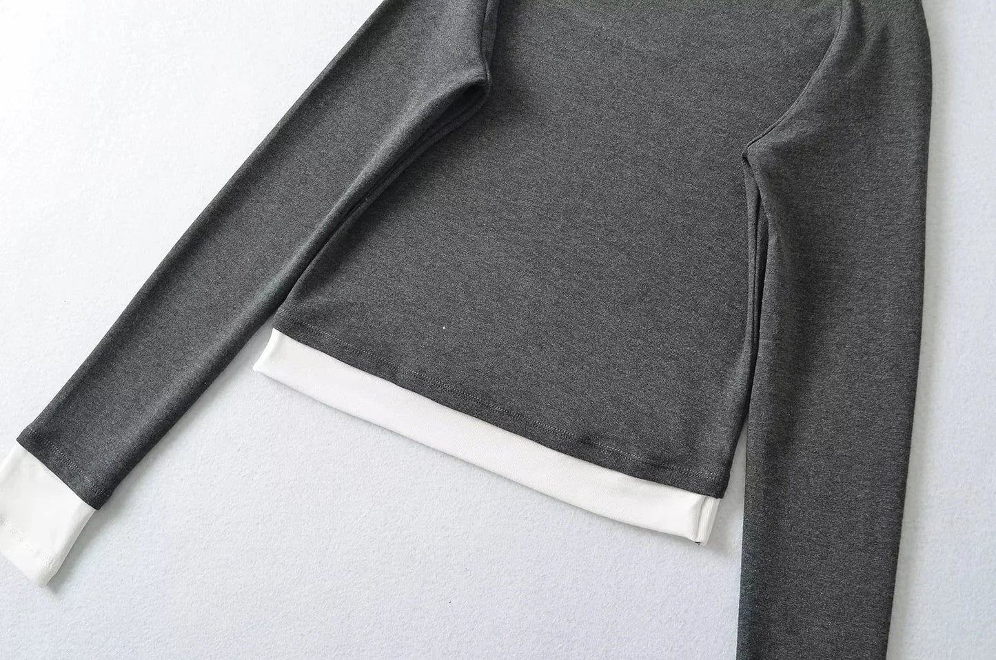 Long shirt like two layers