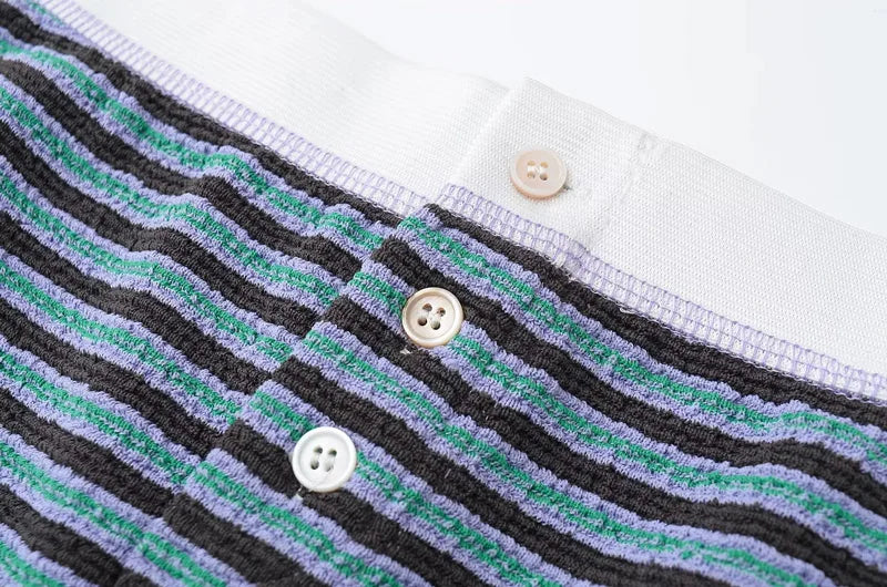 Short striped buttons