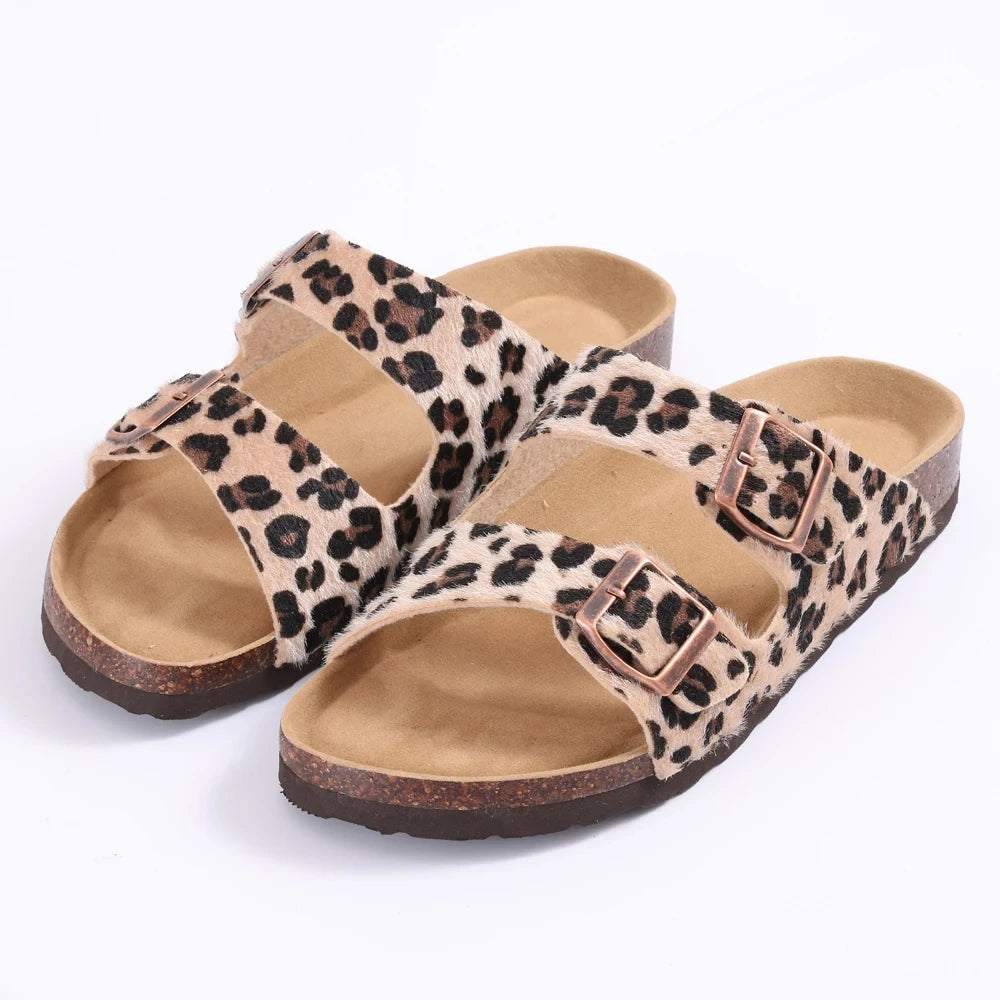 סנדלים מנומרים