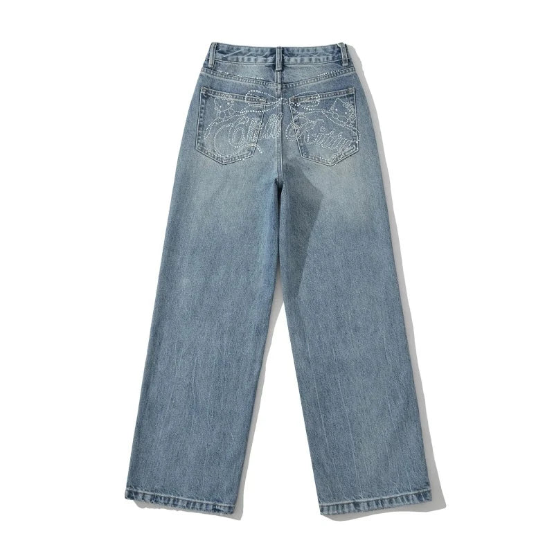 ג׳ינס ארוך בייסיק עם ציורים בחלק האחורי