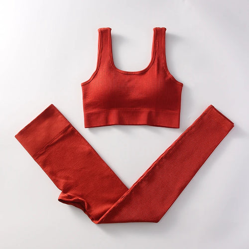 A sporty set with striped textures