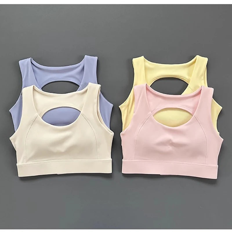 Sports bra with an opening in the back
