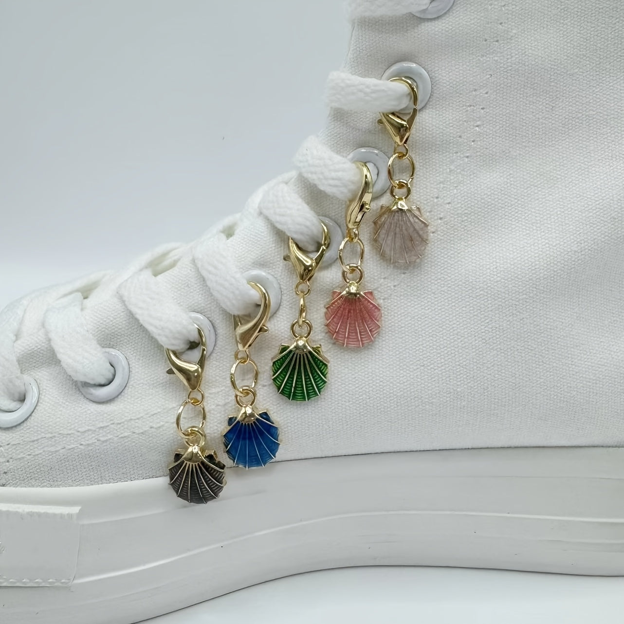 Shell pendants accessories for shoes