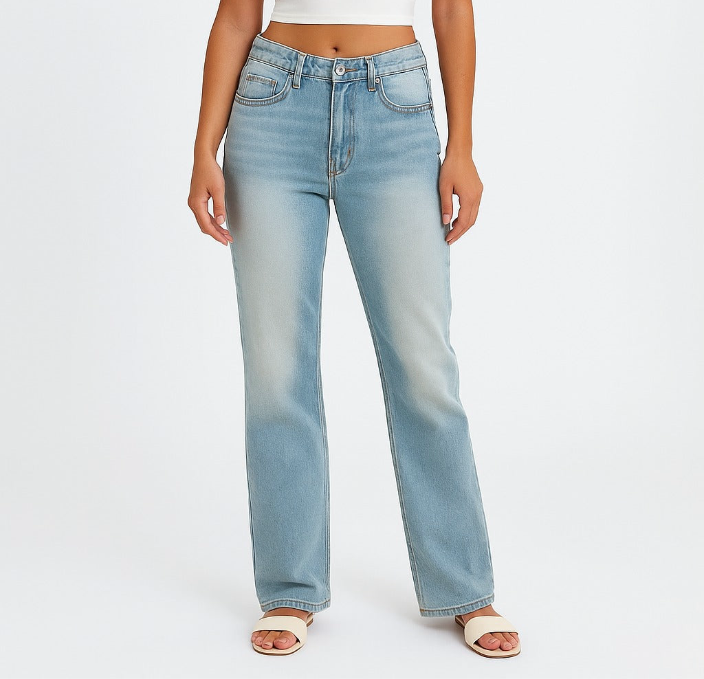 Basic straight jeans