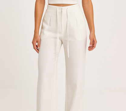 Elegant straight trousers