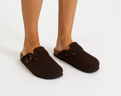 Open shoes with a buckle