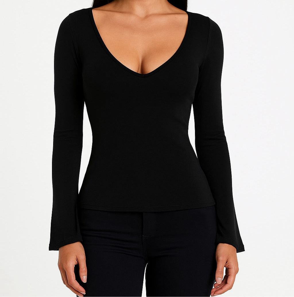 Shirt with flared sleeves