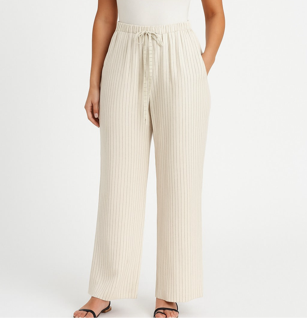 Striped pants in an elegant style