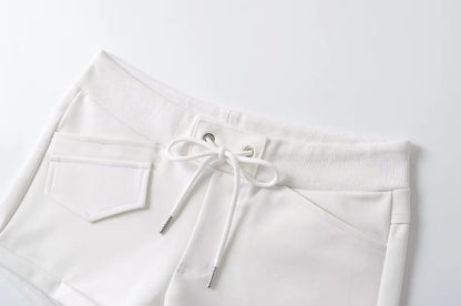 Shorts with a cute pocket
