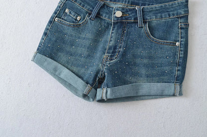 Shiny short jeans