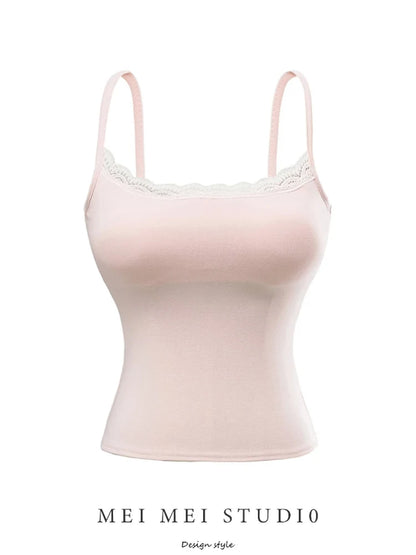 Tank top with built-in bra and lace decorations