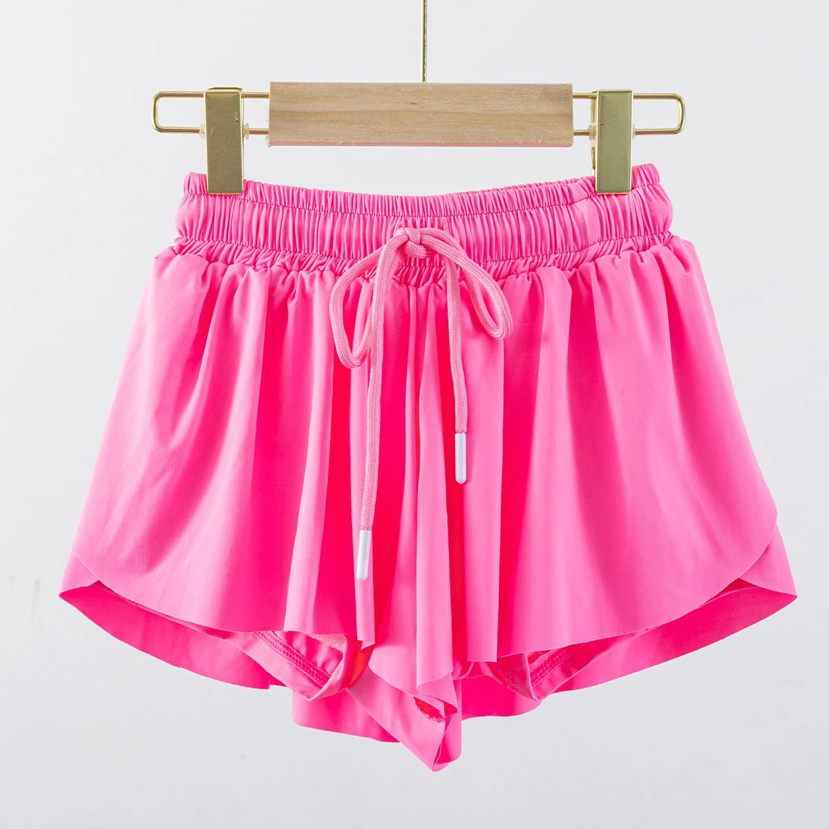 Sporty shorts with built-in tights