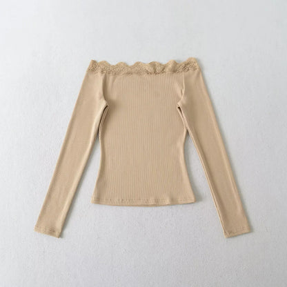 Long shirt with lace decorations