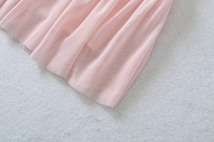 Skirt with mesh layers