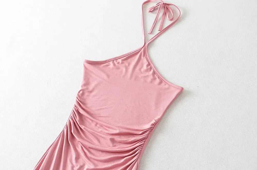 Collared dress with pleats at the waist