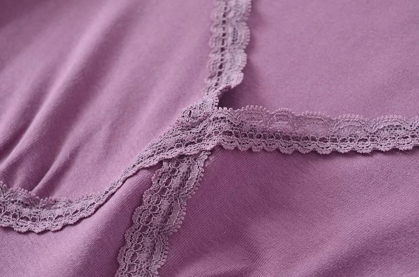 Lace triangle shirt