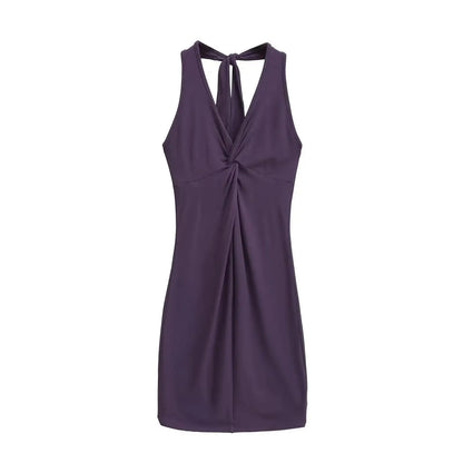 A dress with a twist in the chest
