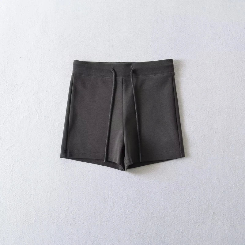 Basic elastic shorts
