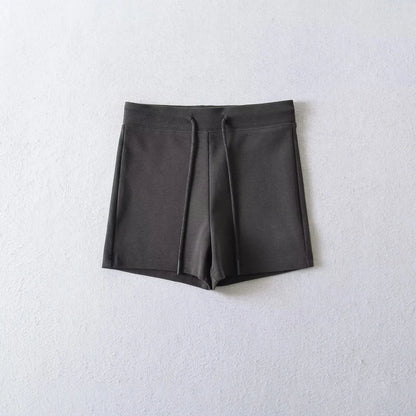 Basic elastic shorts