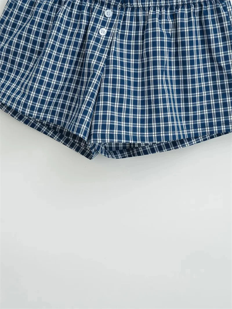Two button checkered shorts