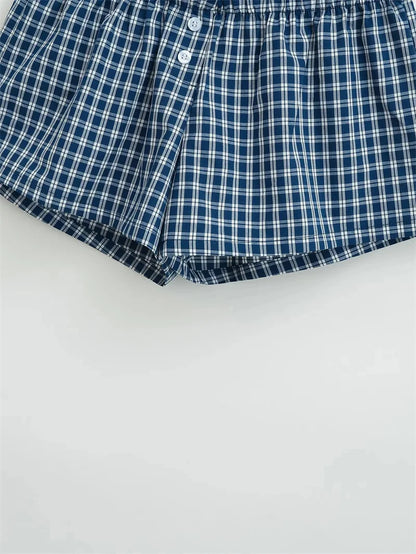 Two button checkered shorts