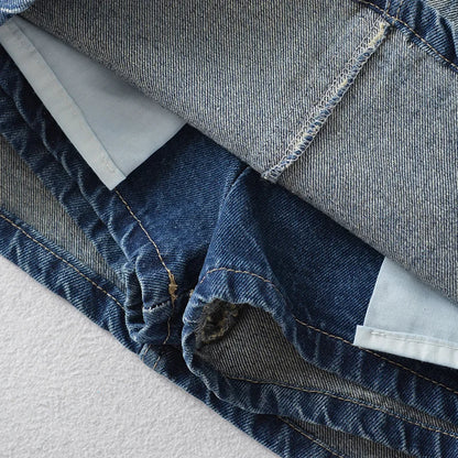 Denim mini skirt with a classic belt