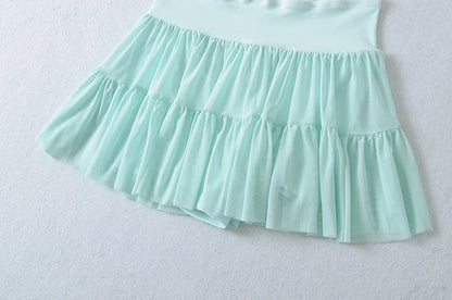 Skirt with mesh layers
