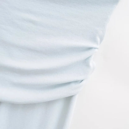 Tights with folds at the waist