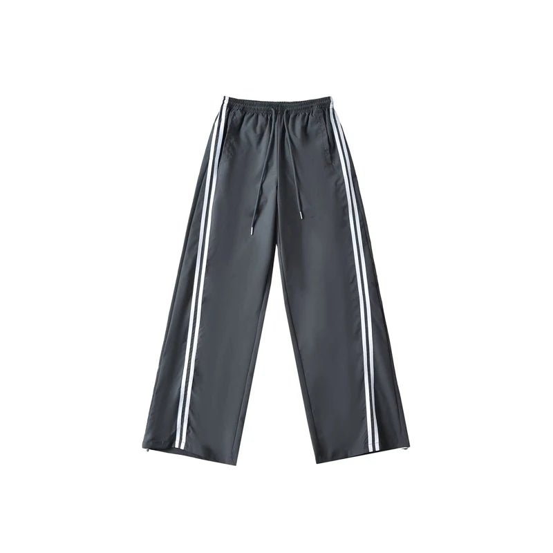 Wide pants with stripes