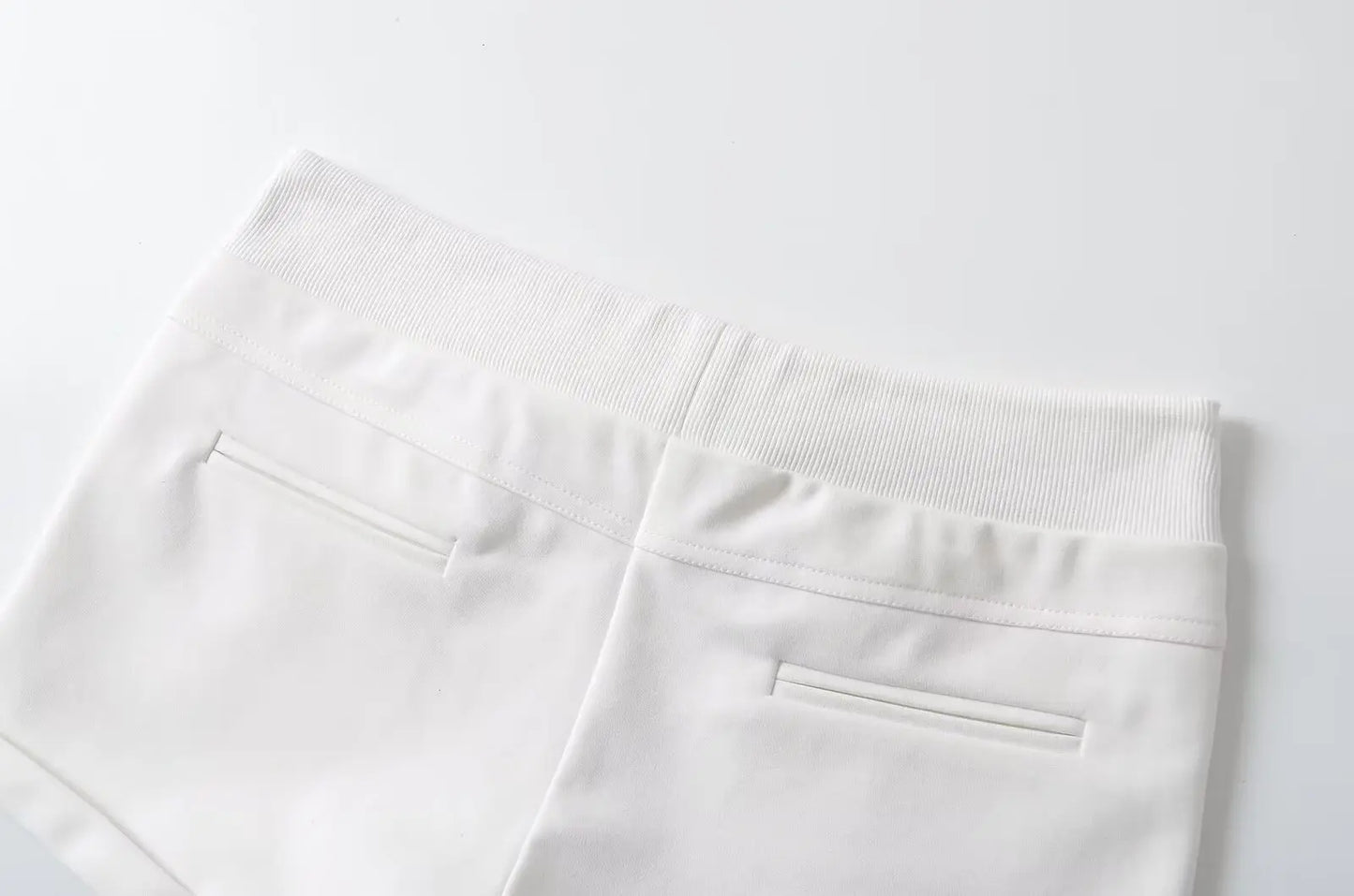 Shorts with a cute pocket