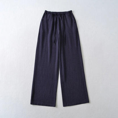 Striped pants in an elegant style