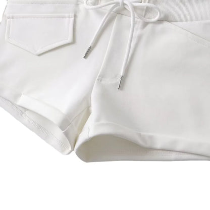 Shorts with a cute pocket
