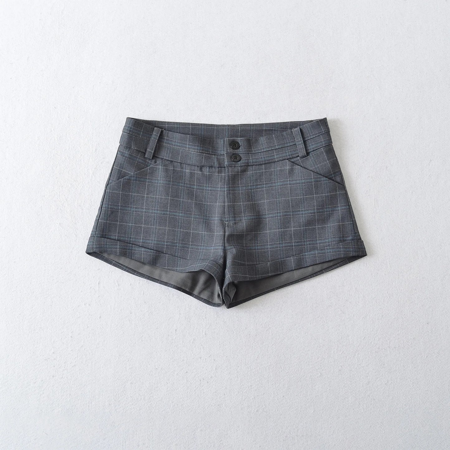 Elegant checkered shorts