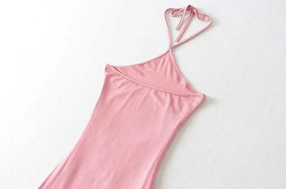 Collared dress with pleats at the waist