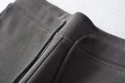 Basic elastic shorts