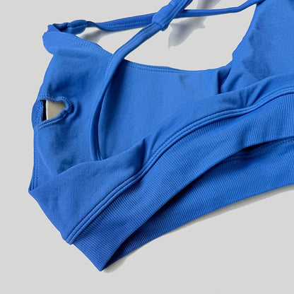 A sporty collar bra