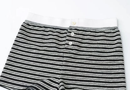 Short striped buttons