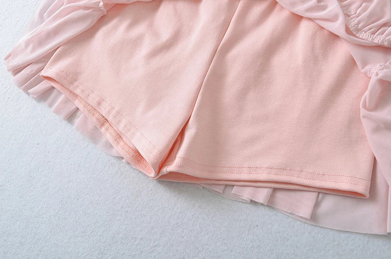 Skirt with mesh layers