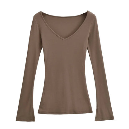 Shirt with flared sleeves