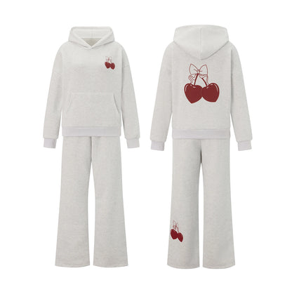 Sweat set with an aesthetic cherry illustration