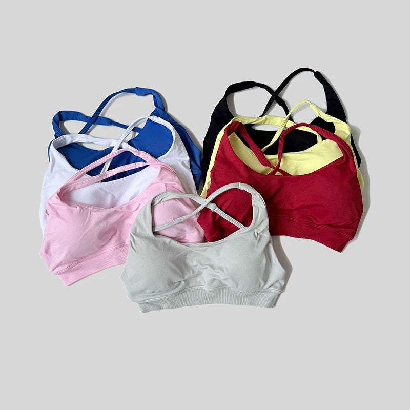A sporty collar bra