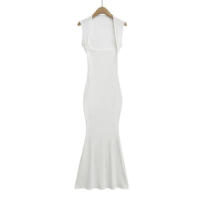 Hourglass cut dress with a rectangular neckline