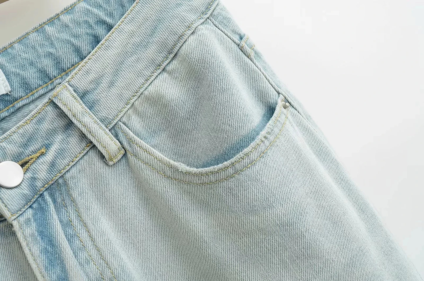 Basic low cut jeans