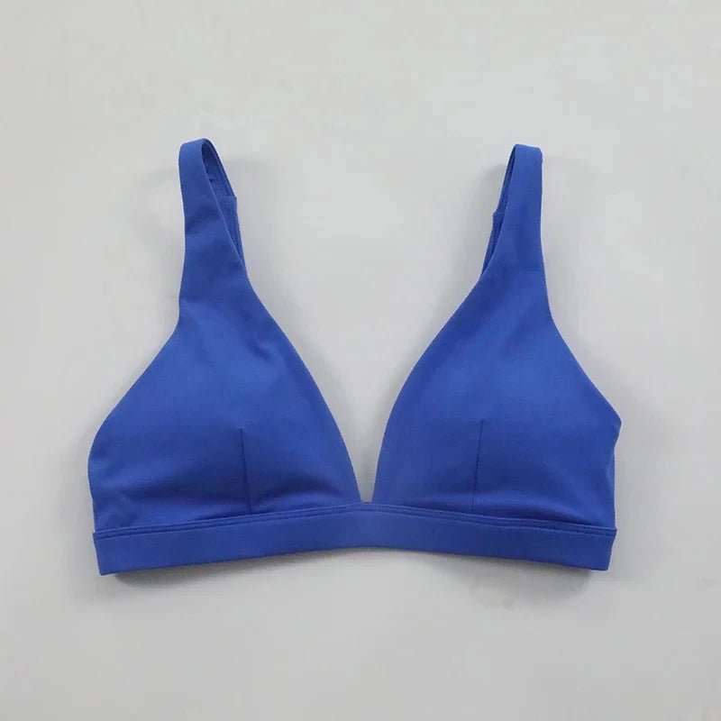 Sports bra for a shapely look