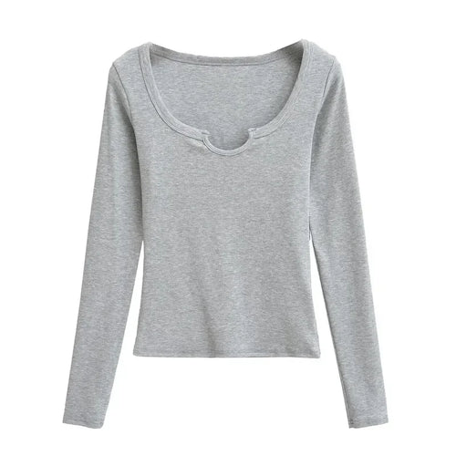 חולצה ארוכה עם פתח מחשוף קטן